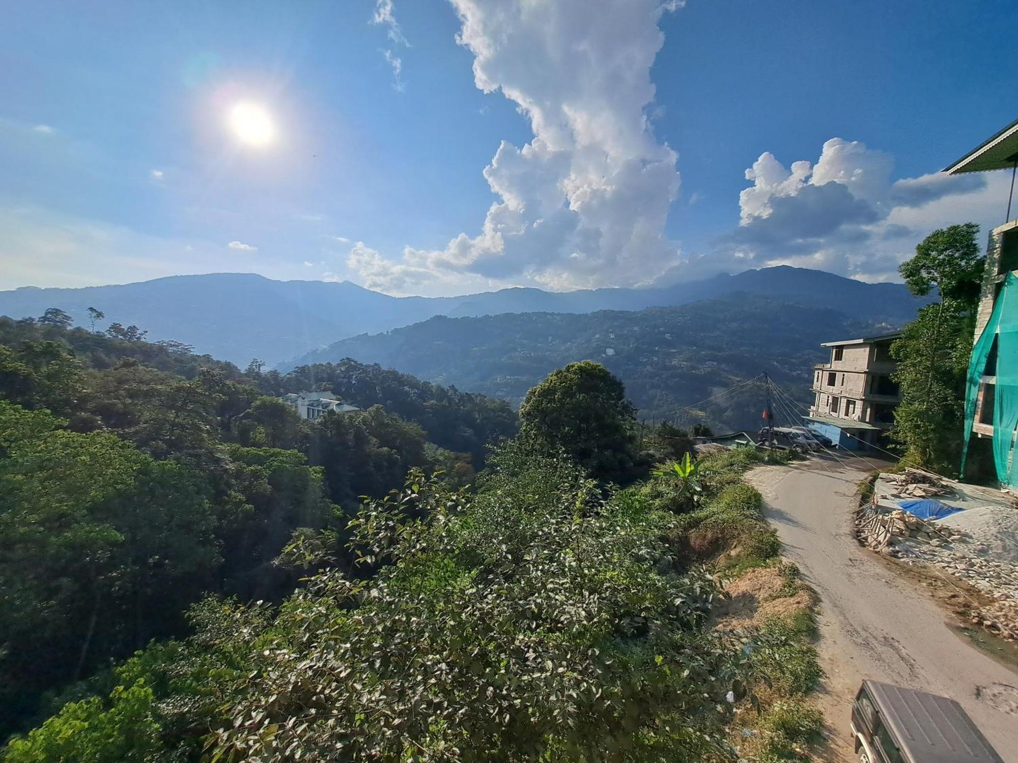 Snow White Retreat Hotel And Restaurant Gangtok Εξωτερικό φωτογραφία